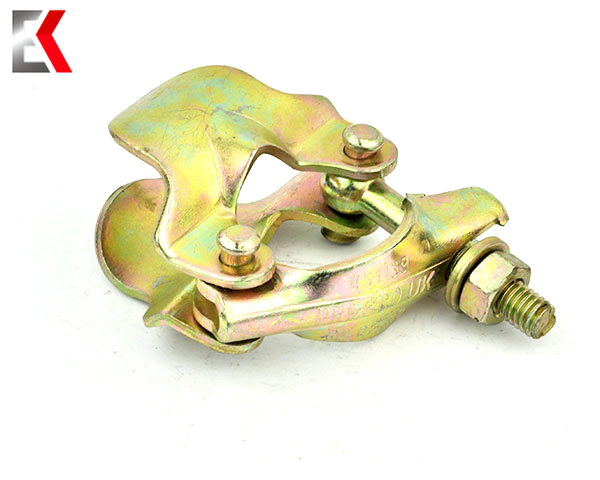 Coupler tiram yang ditekan