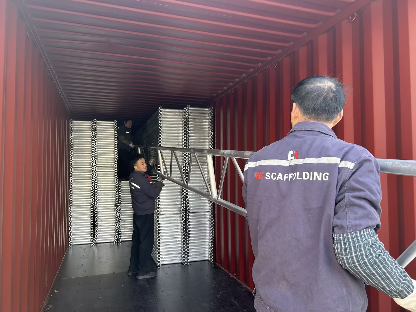 Penghantaran Rasuk Kekisi Perancah 