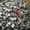 Coupler scaffolding yang ditekan pengapit pagar pagar