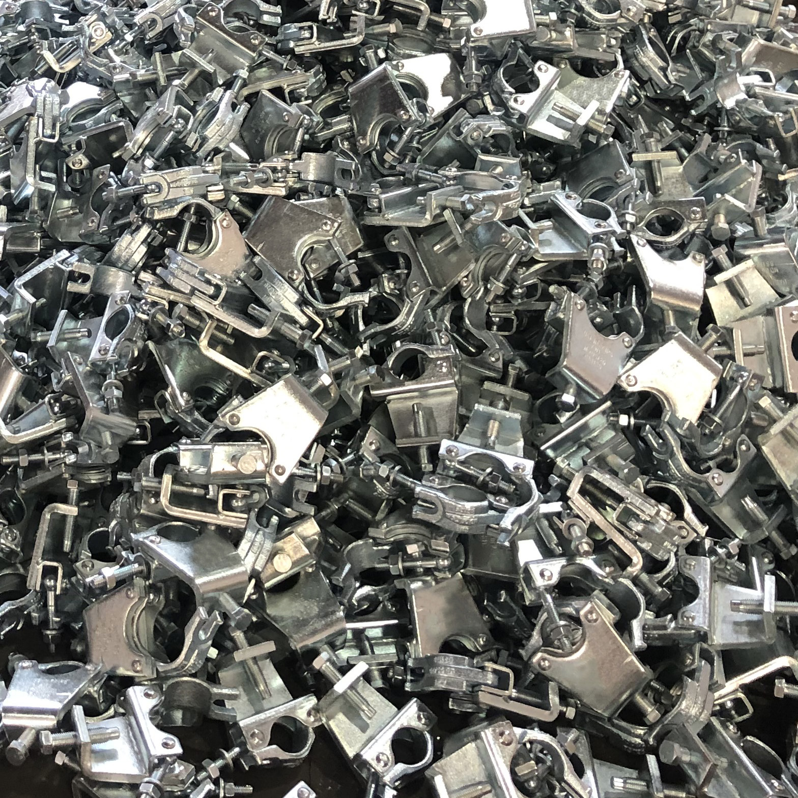 Drop coupler girder forged