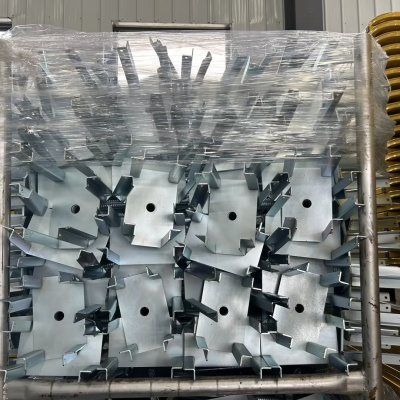 Bicu kepala U boleh laras perancah