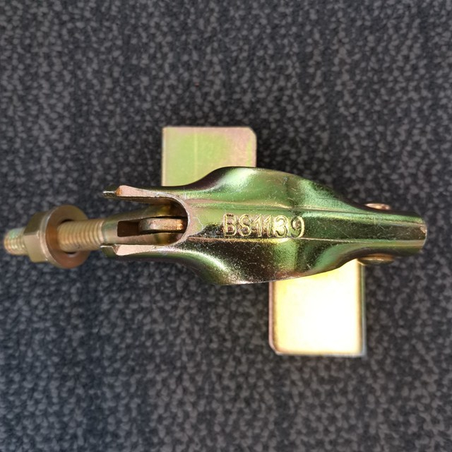 Papan perancah yang ditekan penahan bs1139 Warna zink bersalut BRC