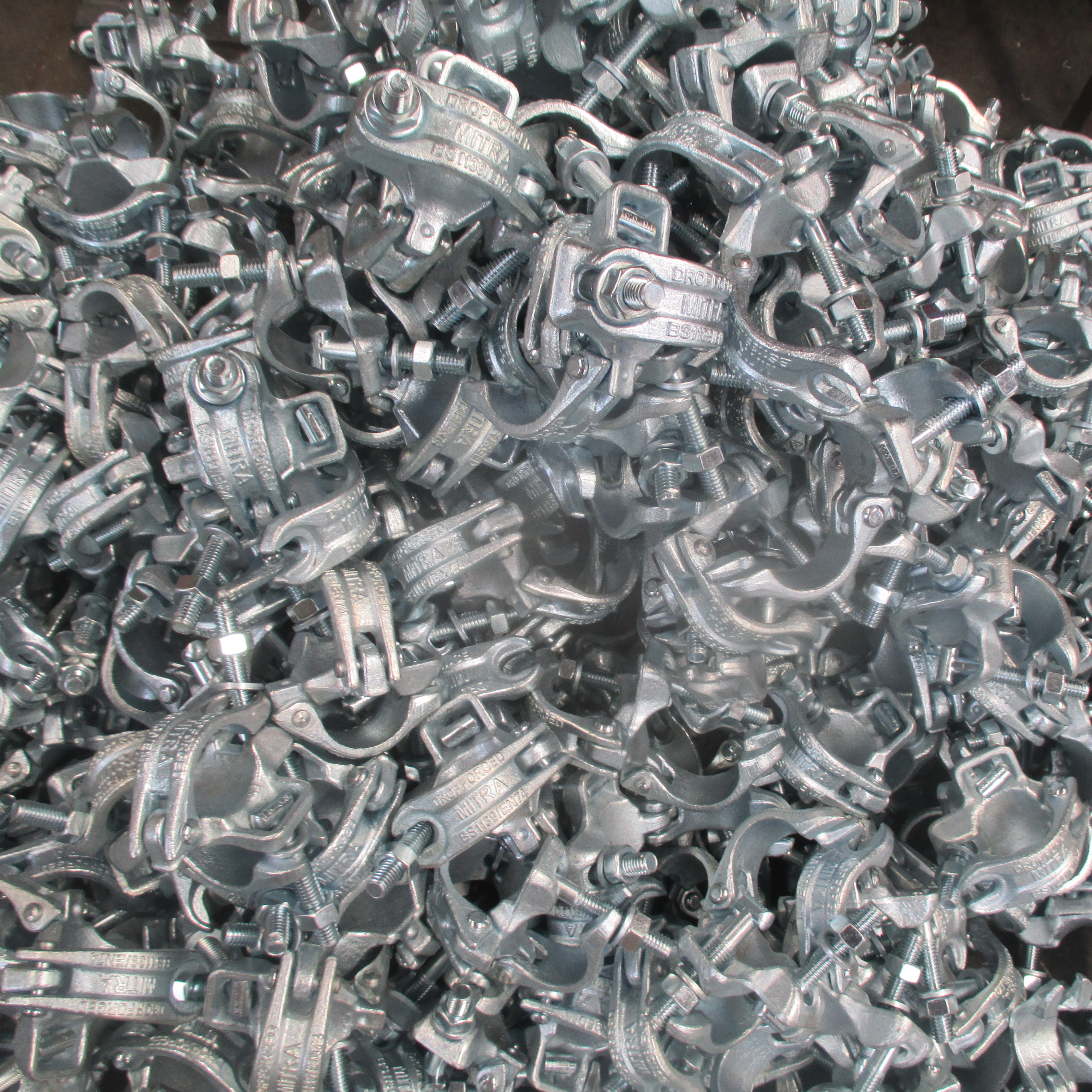 Drop coupler double palsu