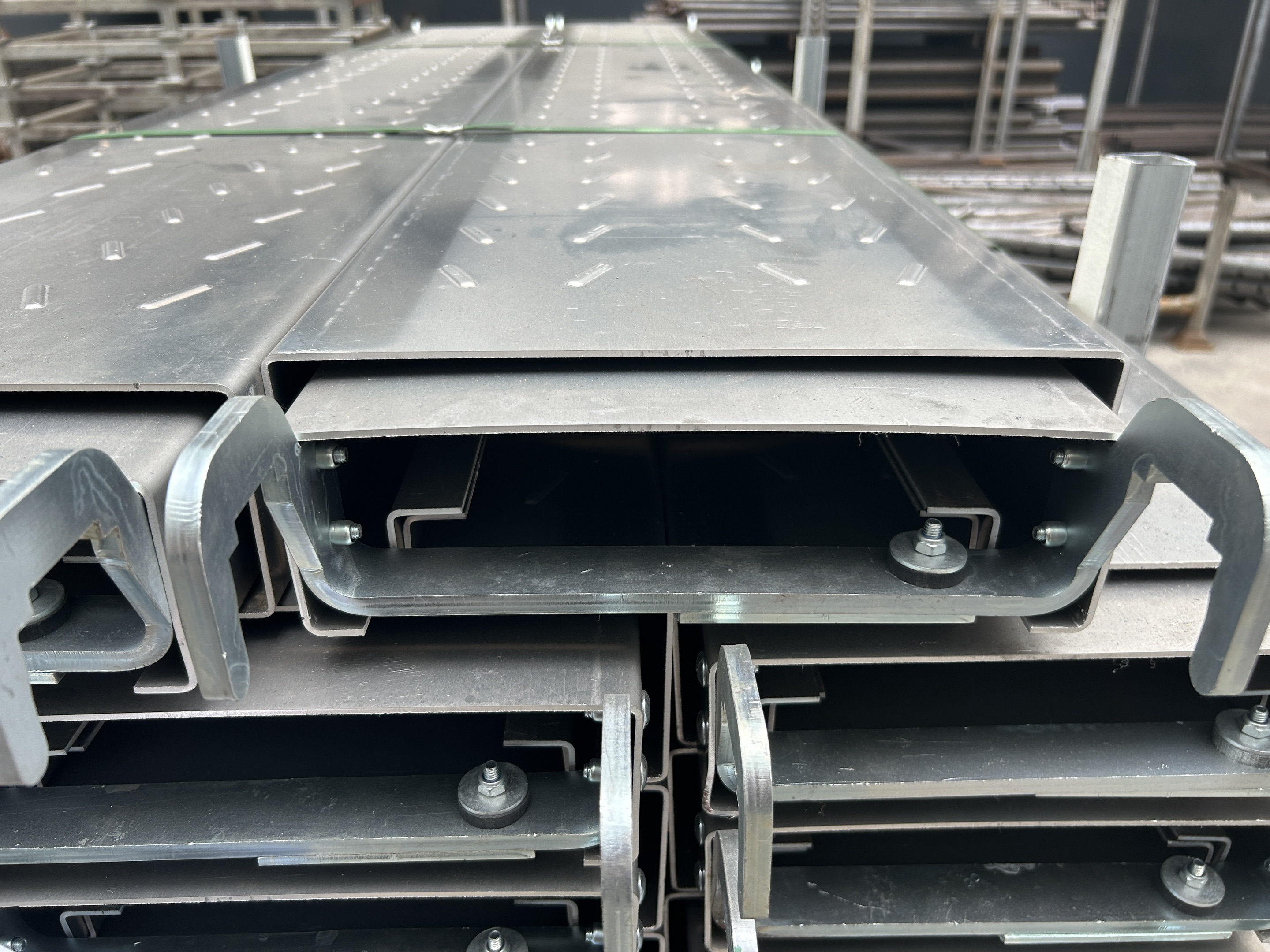 Plank cangkuk perancah