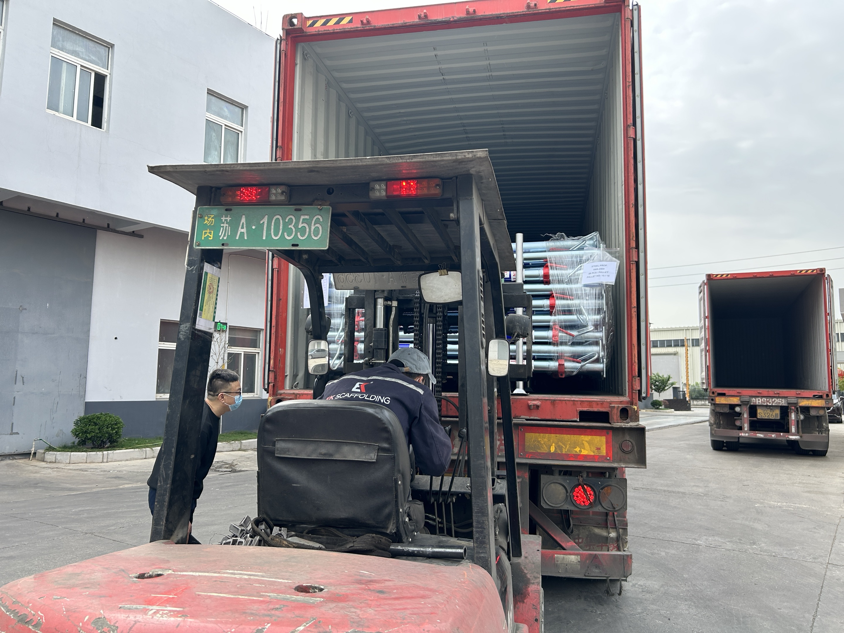 penghantaran prop perancah