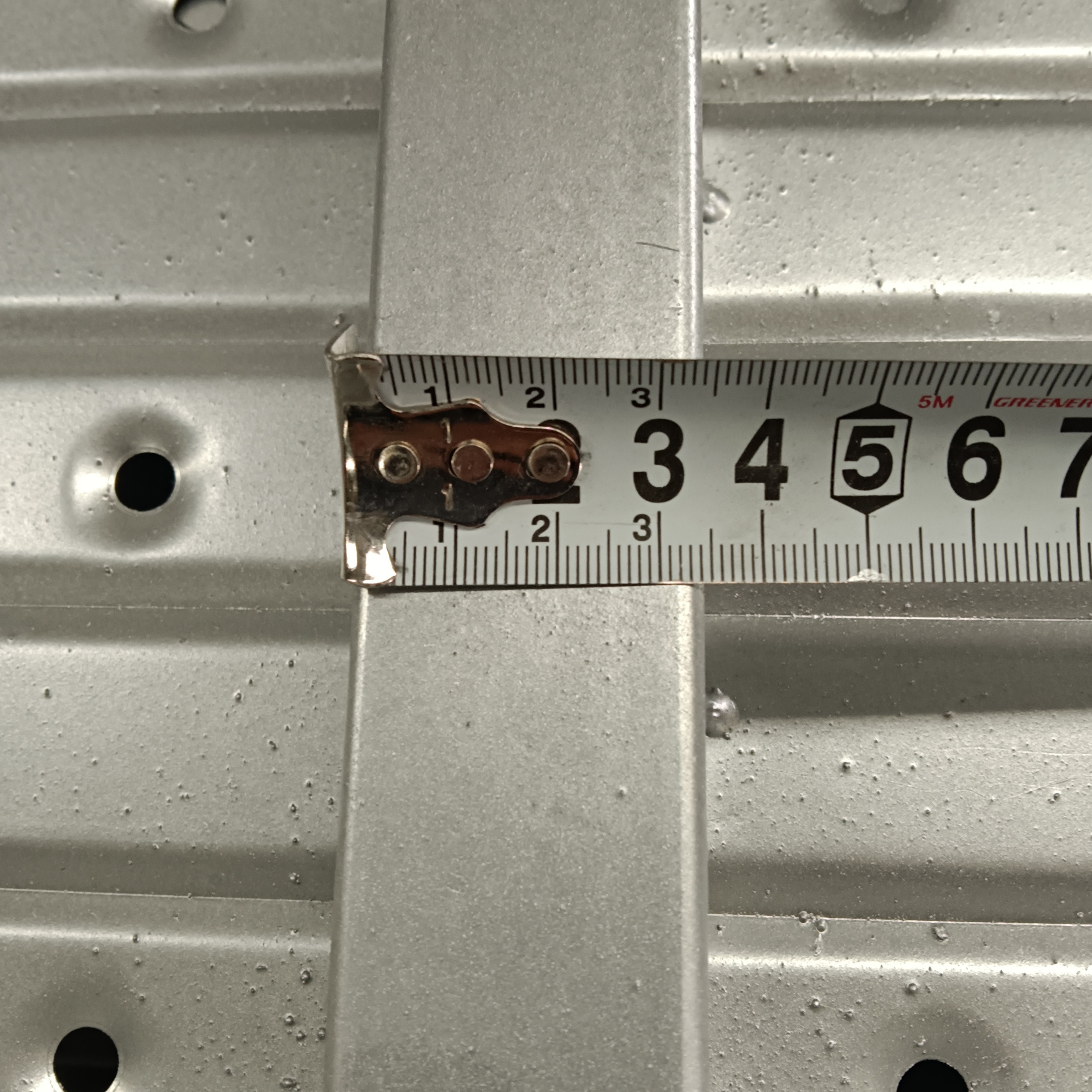 Papan keluli tertutup 1.0m