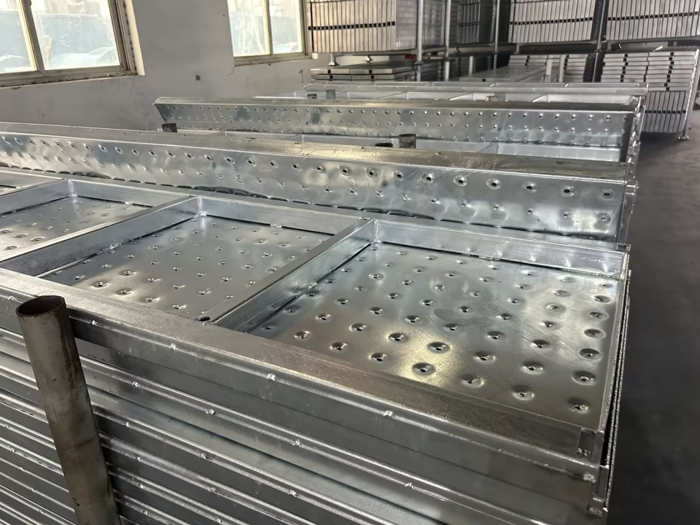 Papan Keluli Perancah 