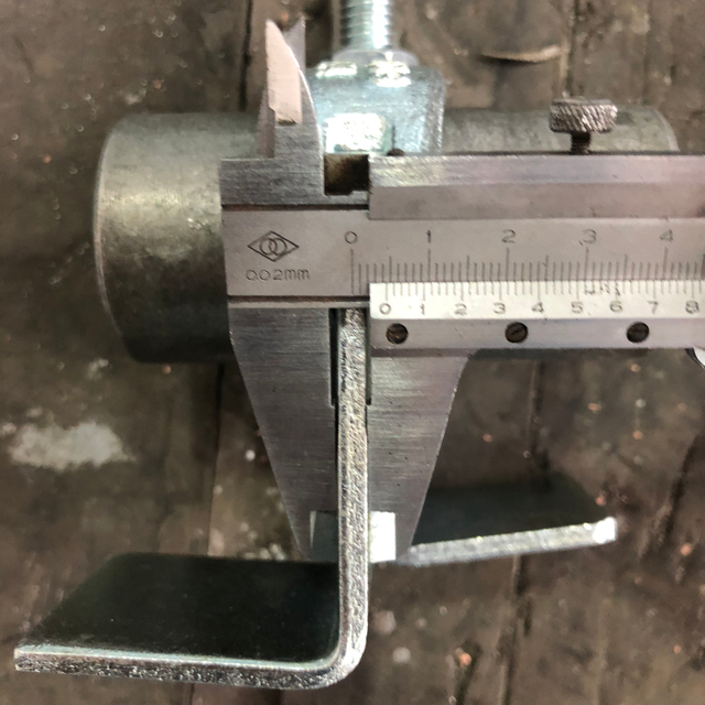 Lembaga Retaining Coupler