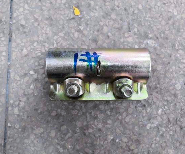 Coupler lengan ditekan selepas ujian