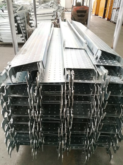 Hot Dip Galvanized Ringlock Scaffolding Walk Papan dengan Hook