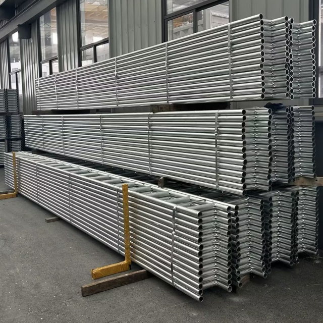 Rasuk Tangga Keluli 6m