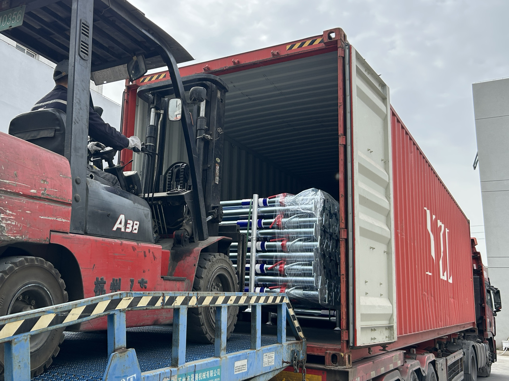 DA349084-7FDE-4F3D-AAD7-03982DE3FDE8