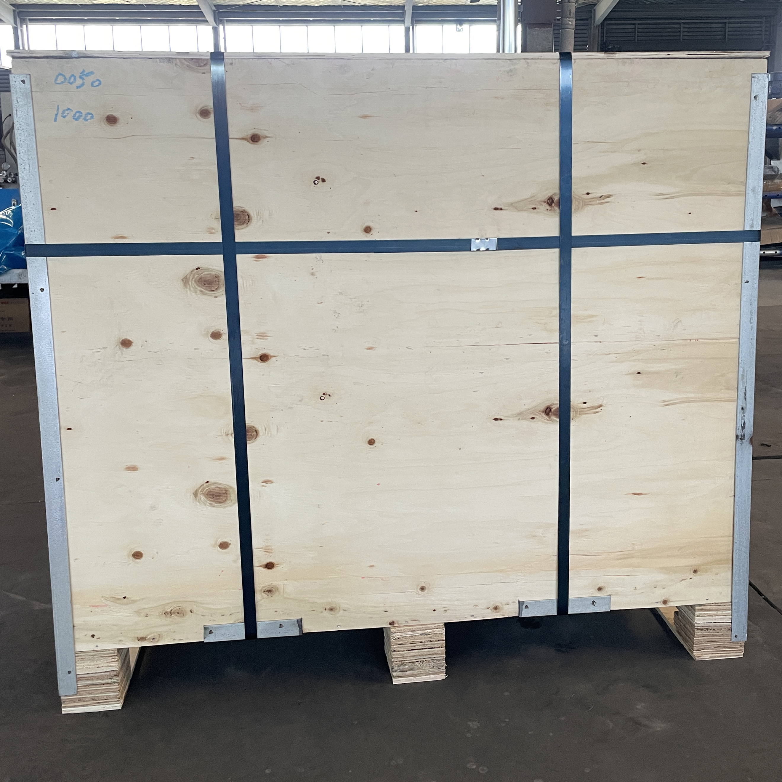 Tapak Khas Pengapit Perancah Berbentuk Khas