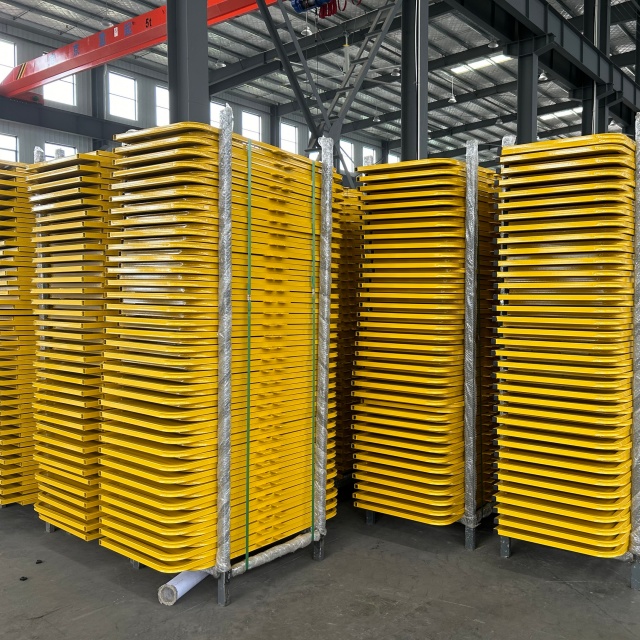 pintu masuk tangga boleh balik