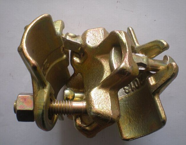 Drop pengapit perancah keluli palsu