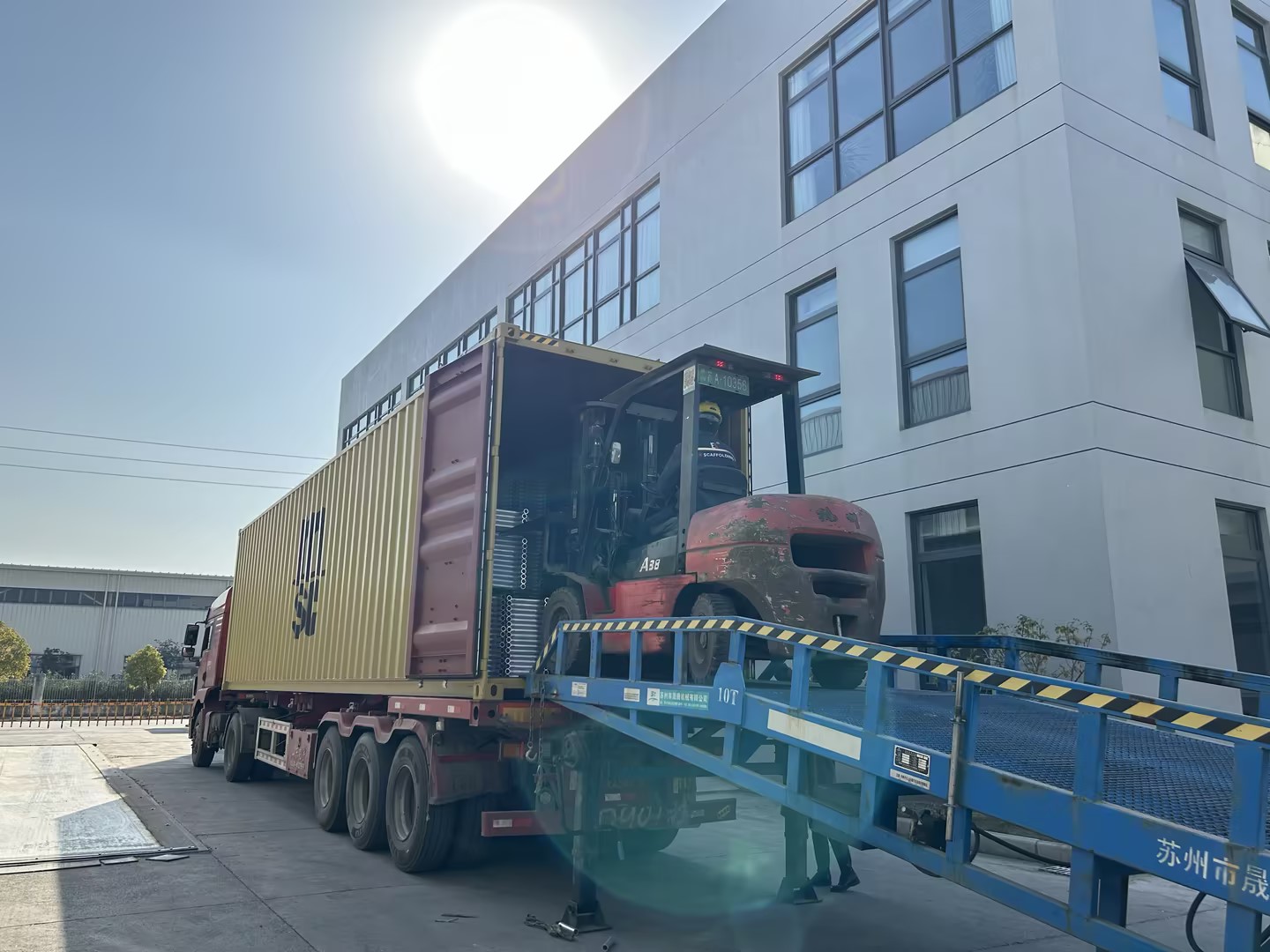 penghantaran rasuk kekisi aluminium 