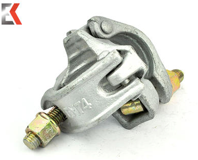 Coupler perancah sudut kanan
