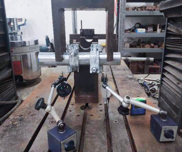  gravlock coupler dalam ujian (ujian slip di sepanjang tiub flange)