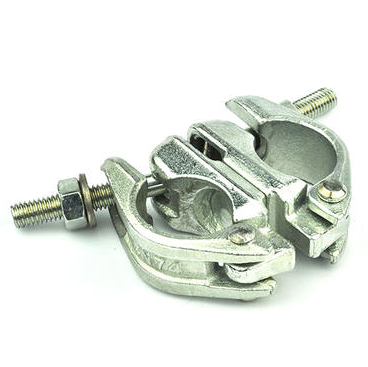 Swivel scaffolding coupler