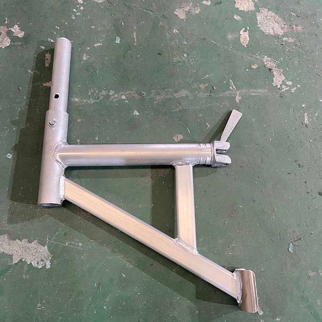 Aluminium Ringlock Scaffolding Hop -Up Bracket - Separuh