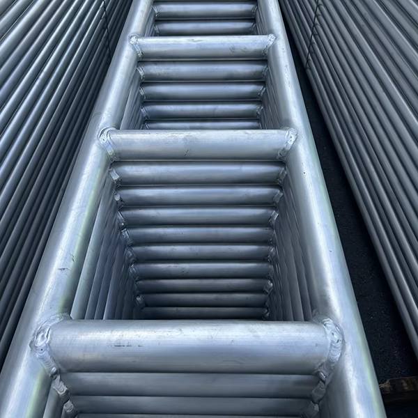 Rasuk tangga aluminium